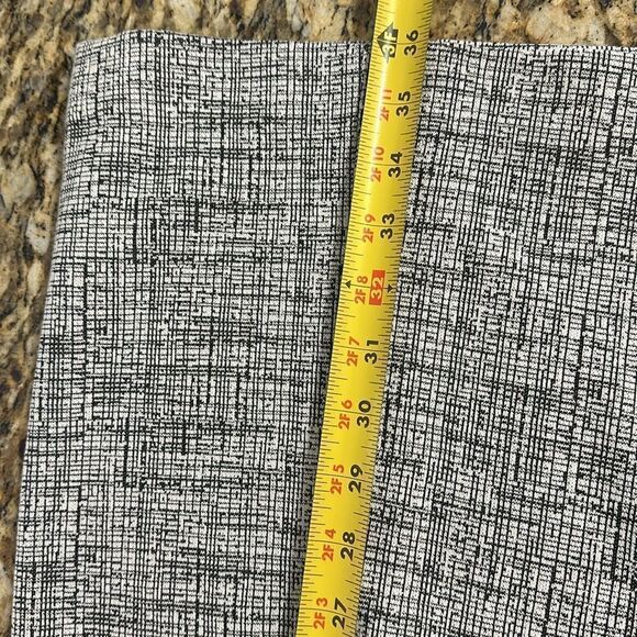 Tahari White Black Crosshatch Print Sheath Dress With Pockets Size 10 - Picture 10 of 10